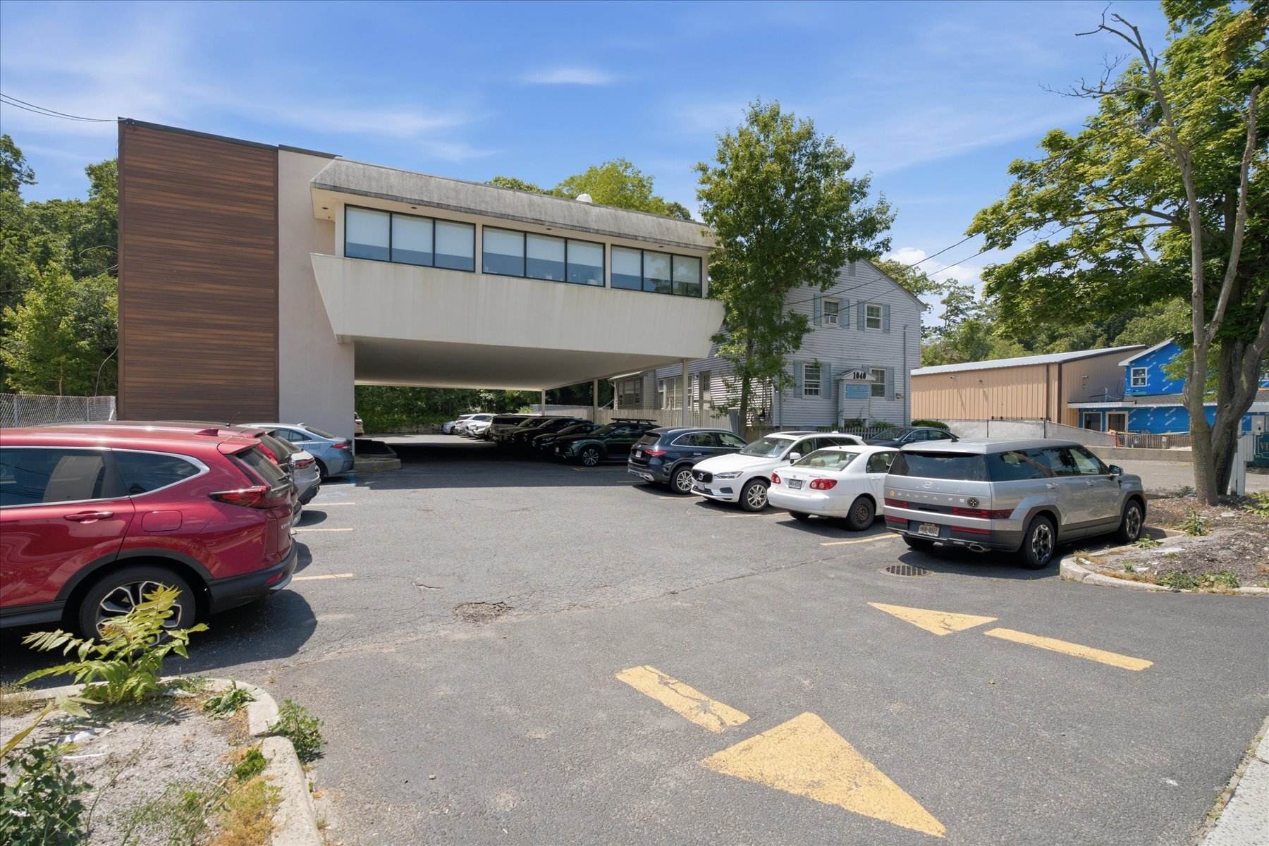 1038 West Jericho Tpke, Smithtown, NY for Sale
