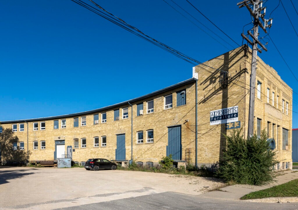 533 Henry Av, Winnipeg, MB for Sale