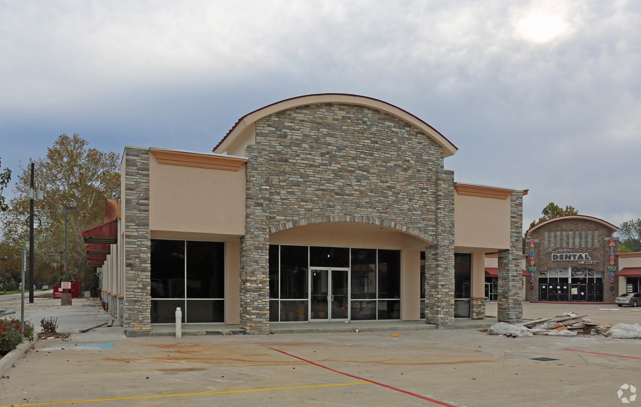 6966 Airline Dr Houston, TX 77076 Retail Property for Lease on