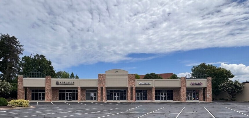 2500 Battleground Ave, Greensboro, NC for Rent