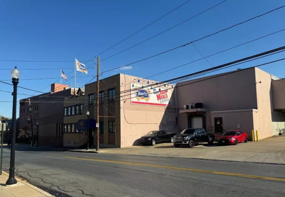 652 Manor St, Lancaster, PA for Sale