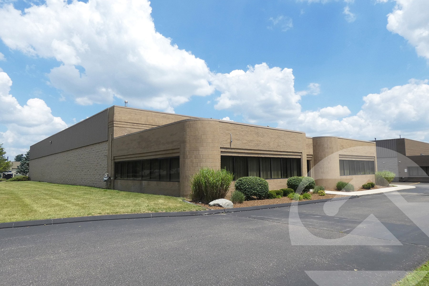 42950 W Ten Mile Rd, Novi, MI for Sale