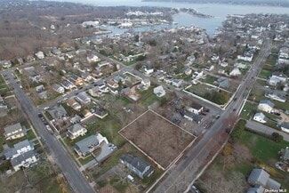 Greenport, NY Residential Land - 450 Main St