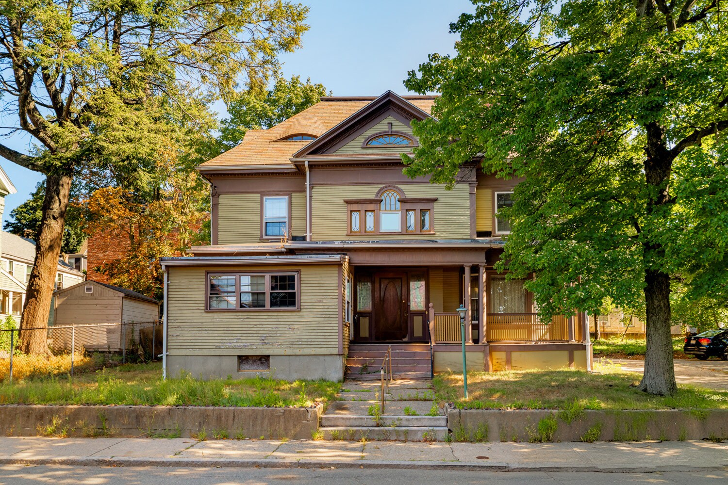 17 Monmouth St, Somerville, MA for Sale