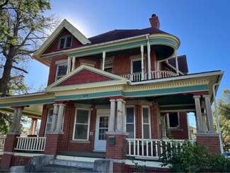 Independence, KS Residential Income - 419 W Locust St