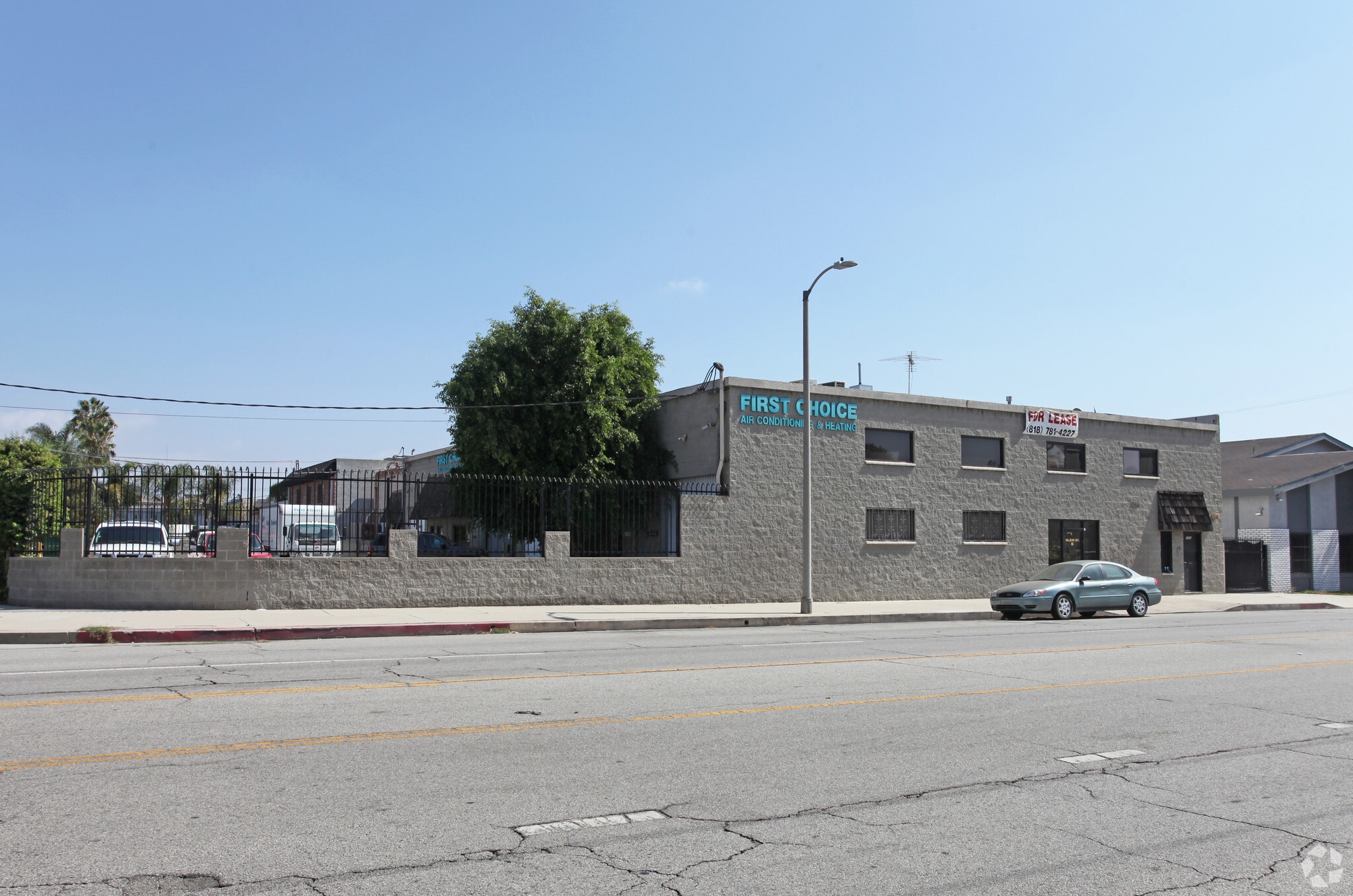 16154-16160 Wyandotte St, Van Nuys, CA for Rent