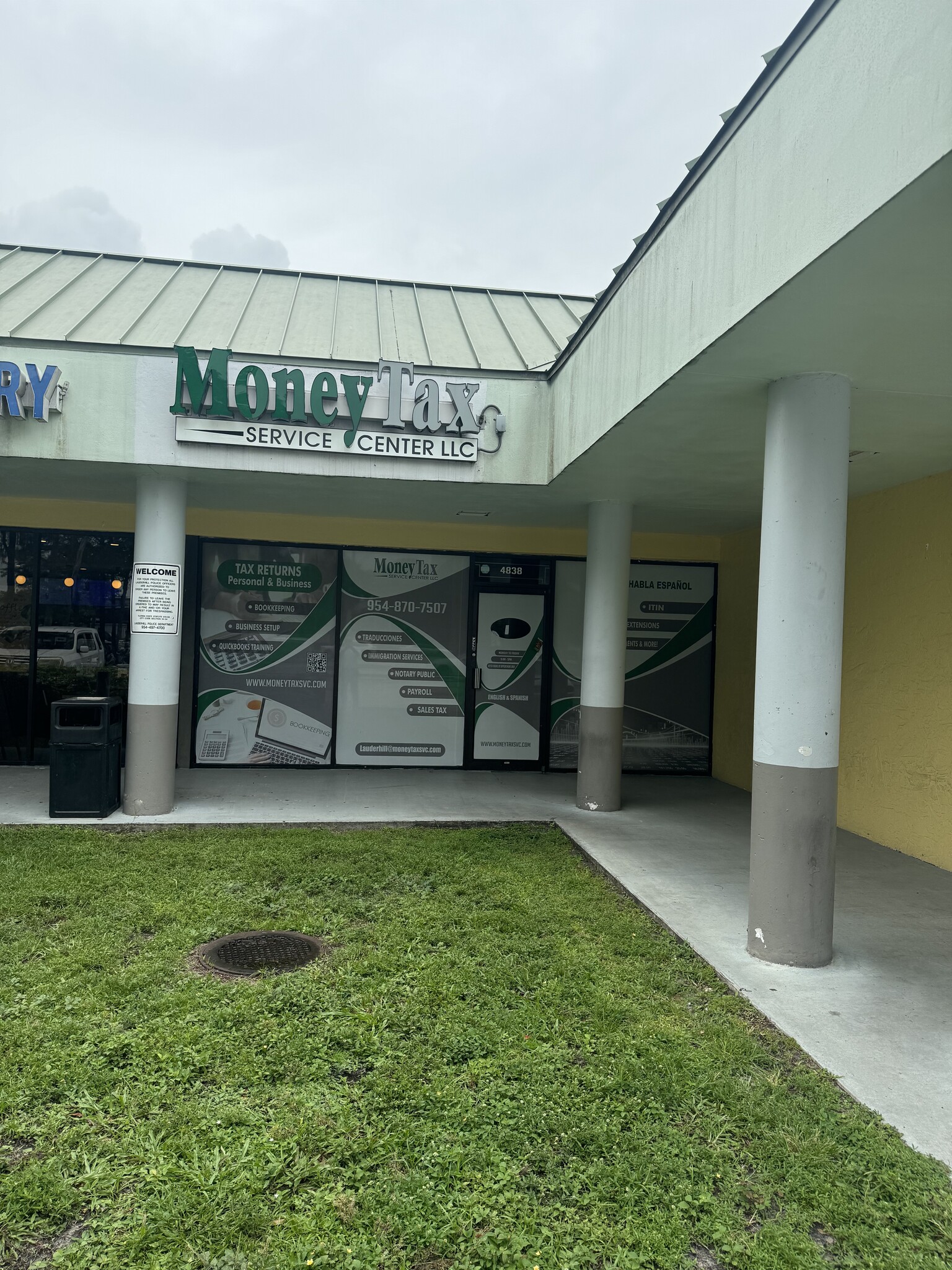 4806-4850 N University Dr, Lauderhill, FL for Rent