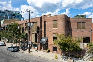 Toronto, ON Retail - 320-326 Davenport Rd