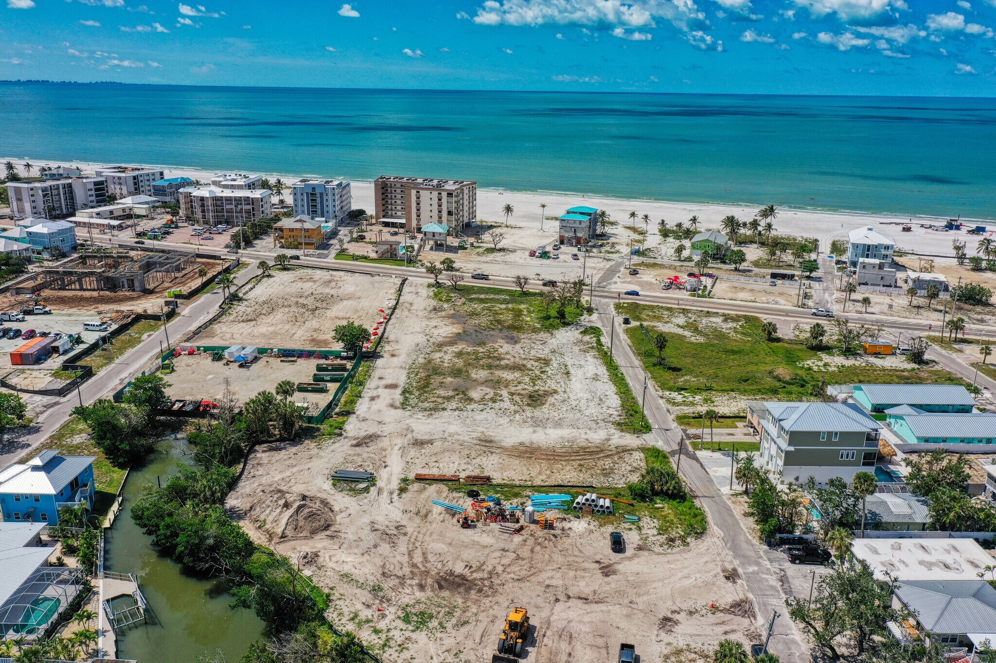 100 Chapel St, Fort Myers Beach, FL for Sale