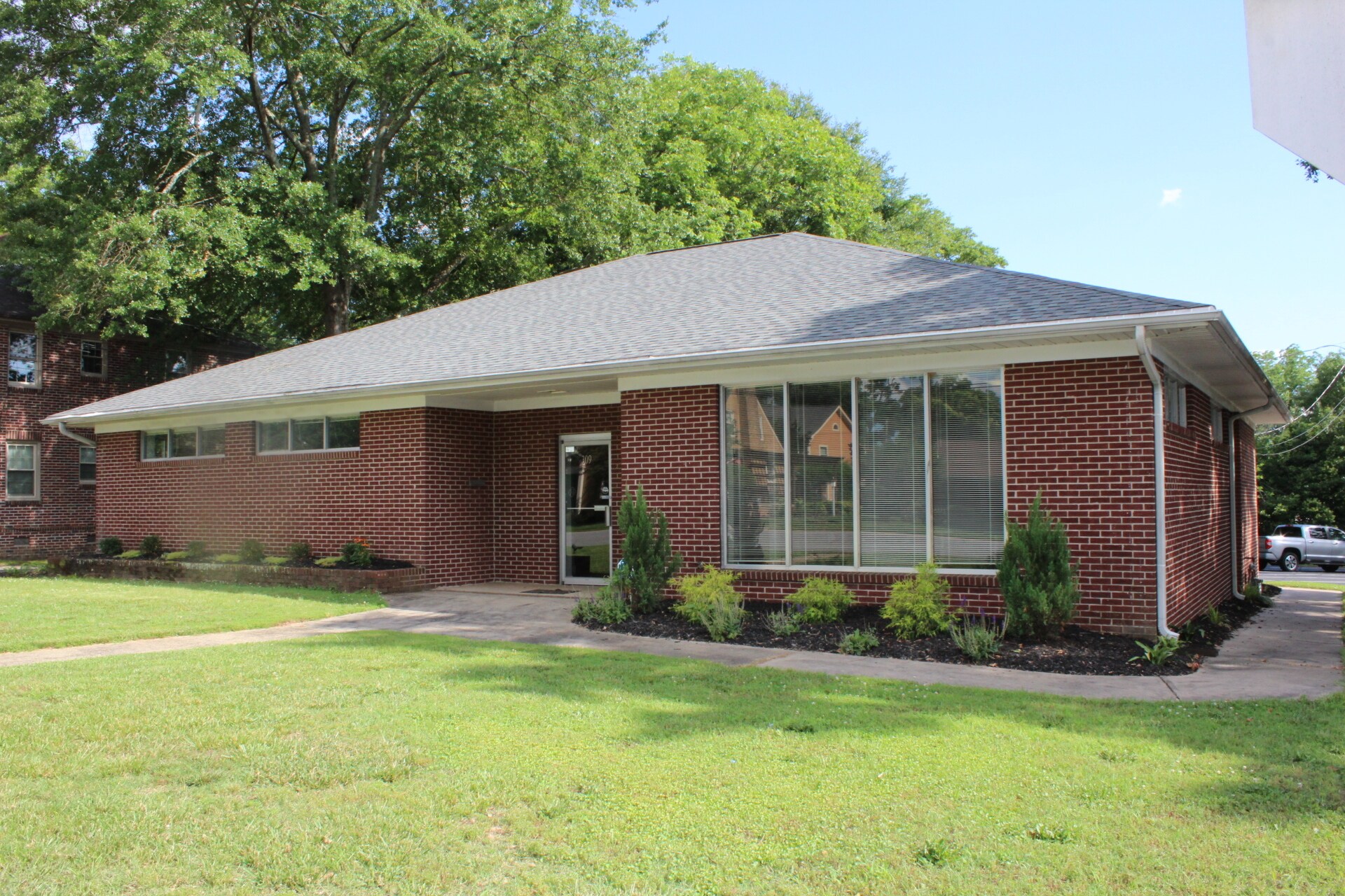 309 W Poinsett St, Greer, SC for Rent