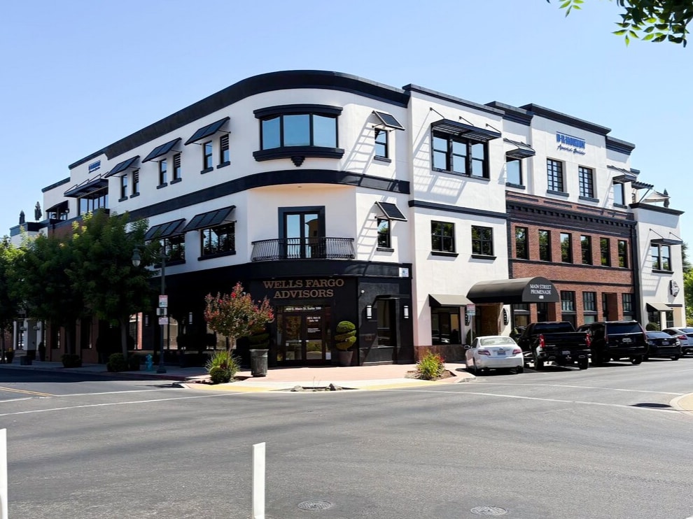 400-410 E Main St, Visalia, CA for Rent
