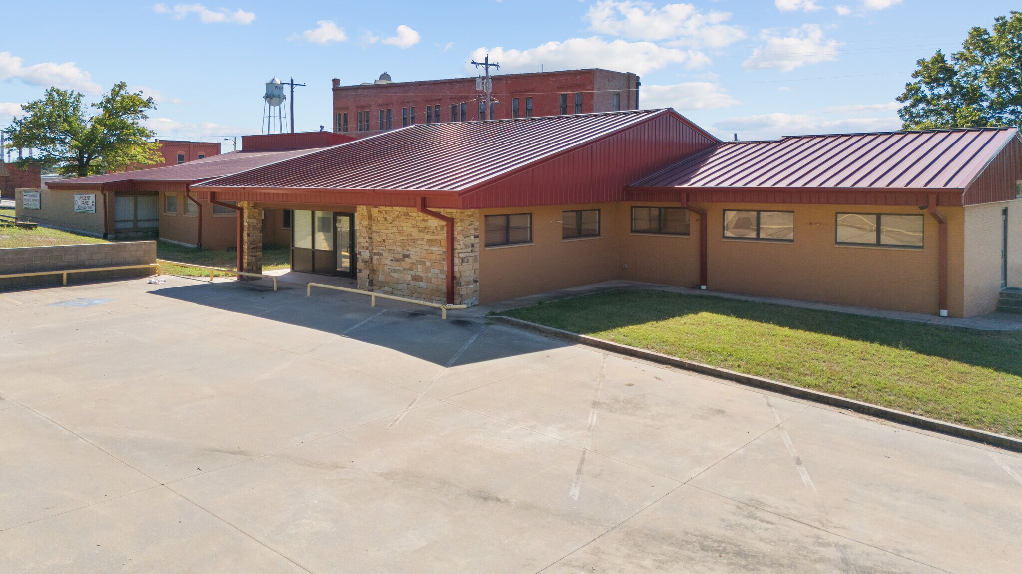 116 E Robert S Kerr Blvd, Wynnewood, OK for Sale
