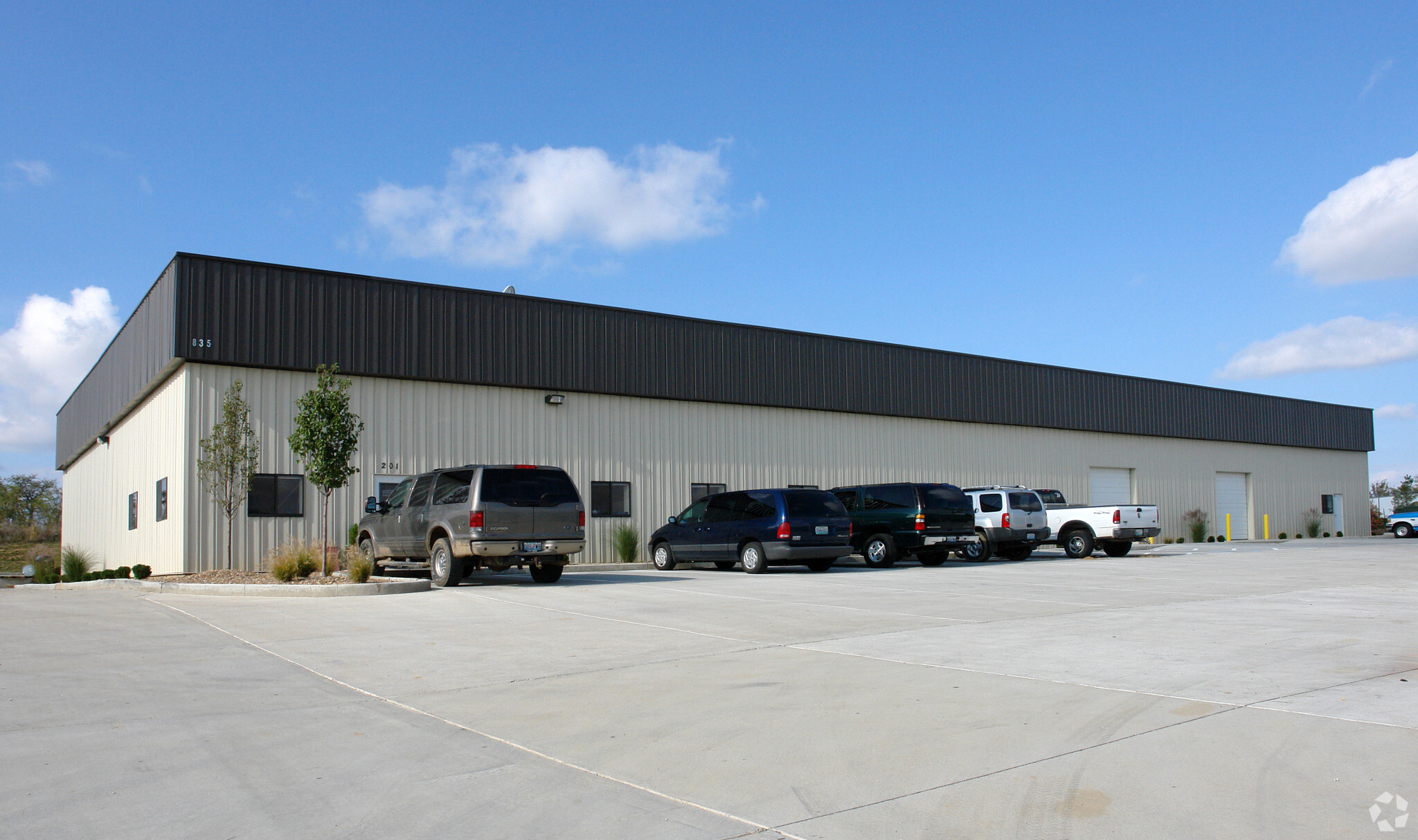 831-835 Westwood Industrial Park Dr, Weldon Spring, MO for Rent