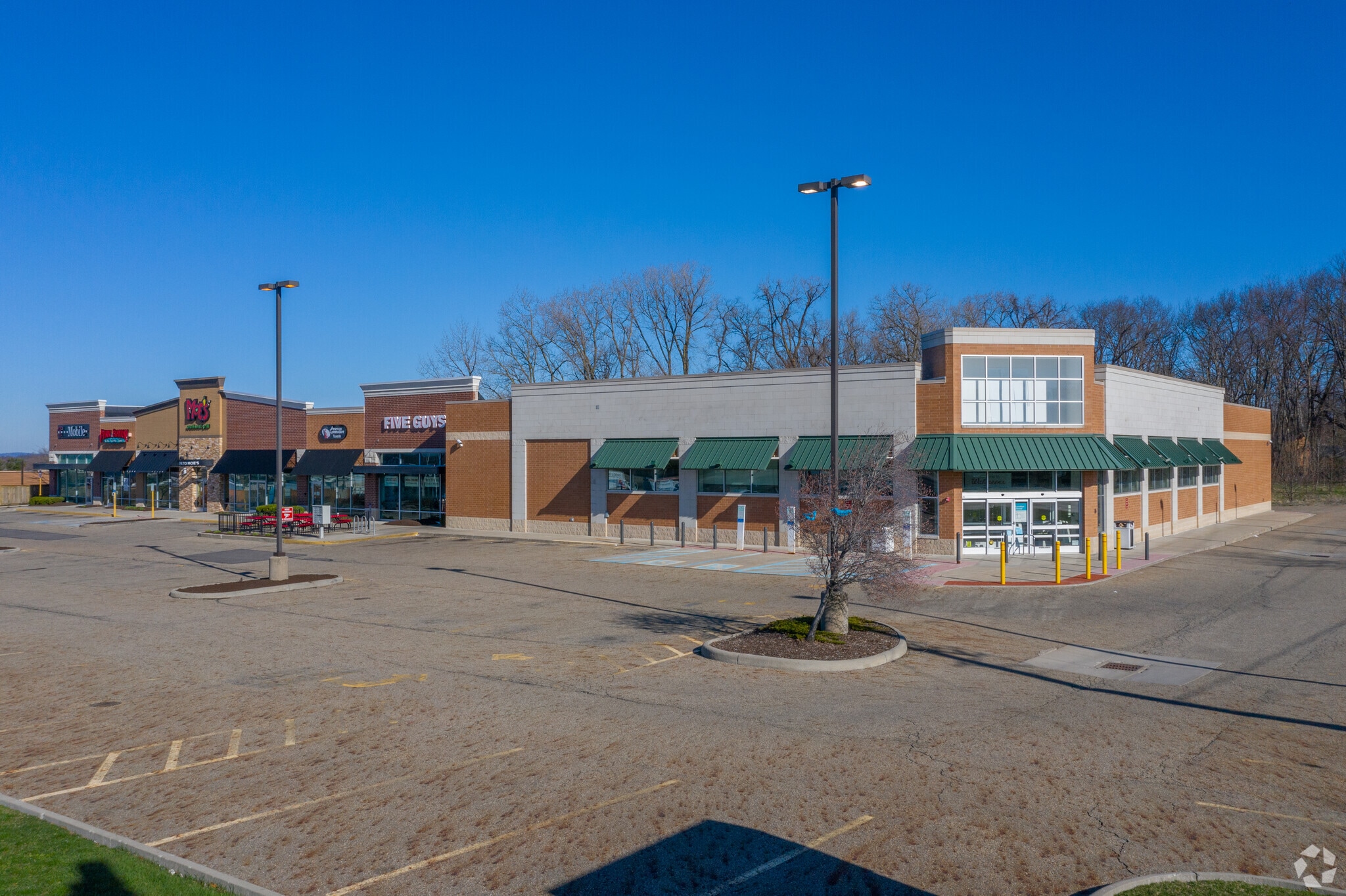 755 Howe Ave, Cuyahoga Falls, OH for Rent