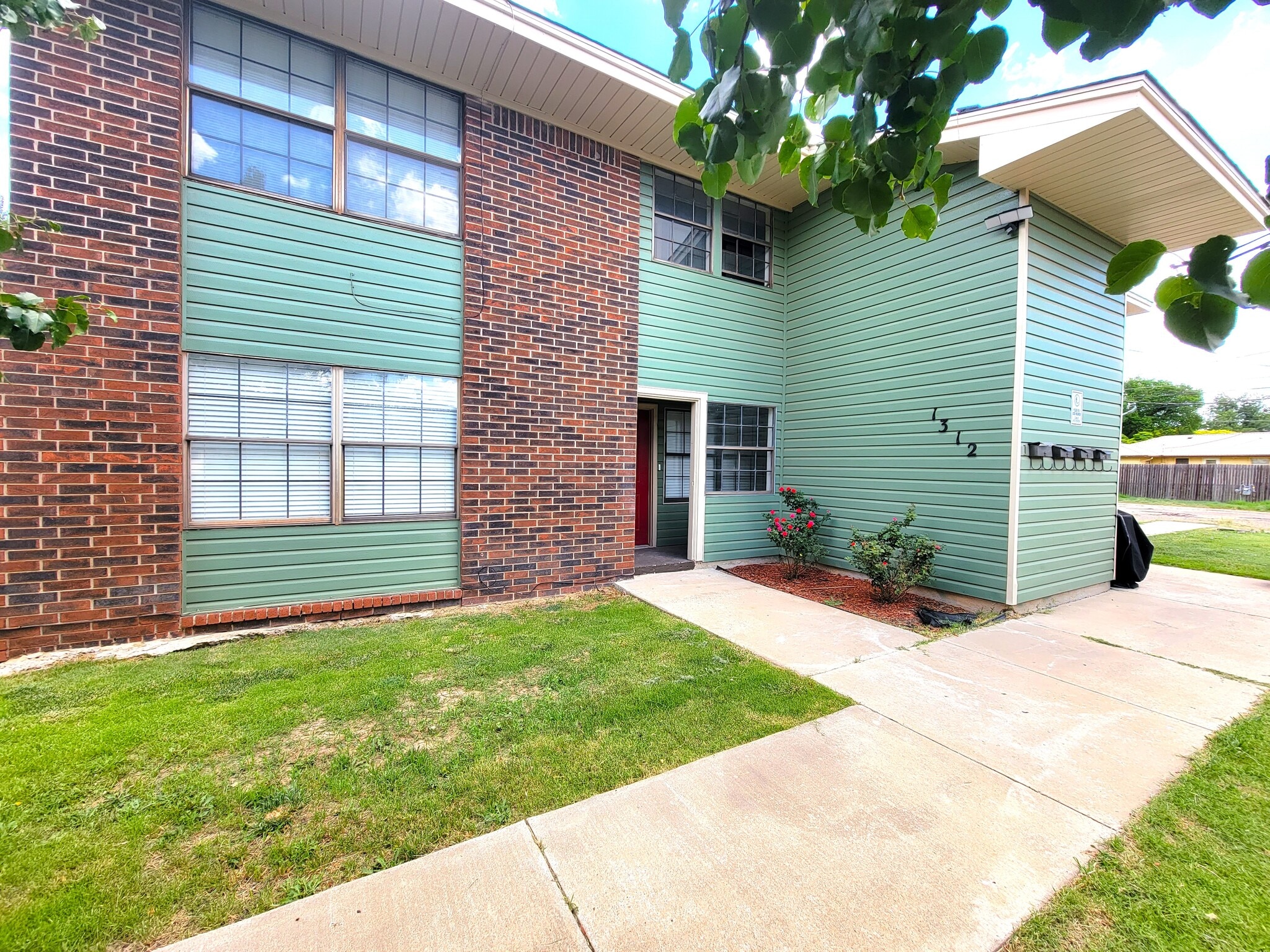 1312 Coffee St, Pampa, TX for Sale