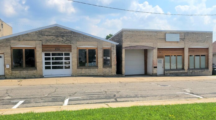 244 W Edgewater St, Portage, WI for Sale