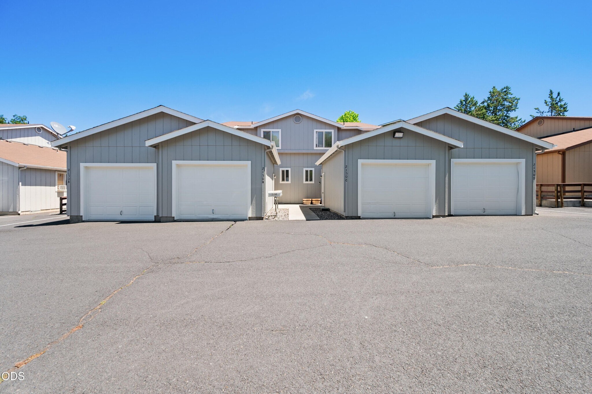 2150 SW Canyon Dr, Redmond, OR for Sale