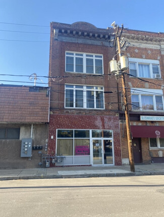 219-221 S Washington St