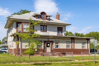 Des Moines, IA Apartments - 717 Franklin Ave