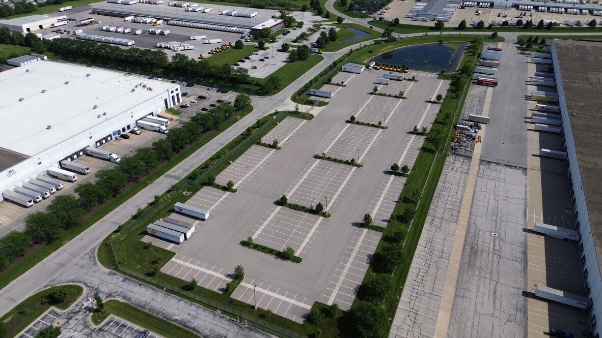 700 Commerce Parkway West Dr, Greenwood, IN for Rent