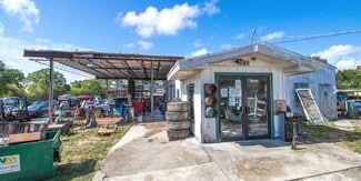 Vero Beach, FL Specialty - 4845-4905 45th St, Vero Beach
