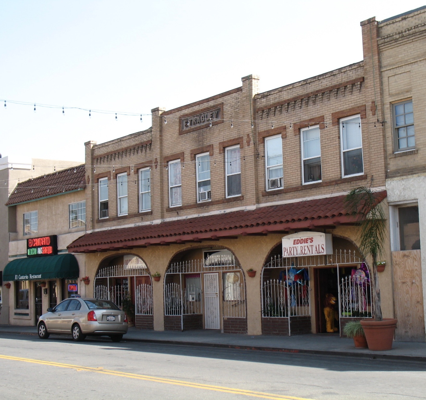 122-126 W Santa Fe Ave, Placentia, CA for Rent