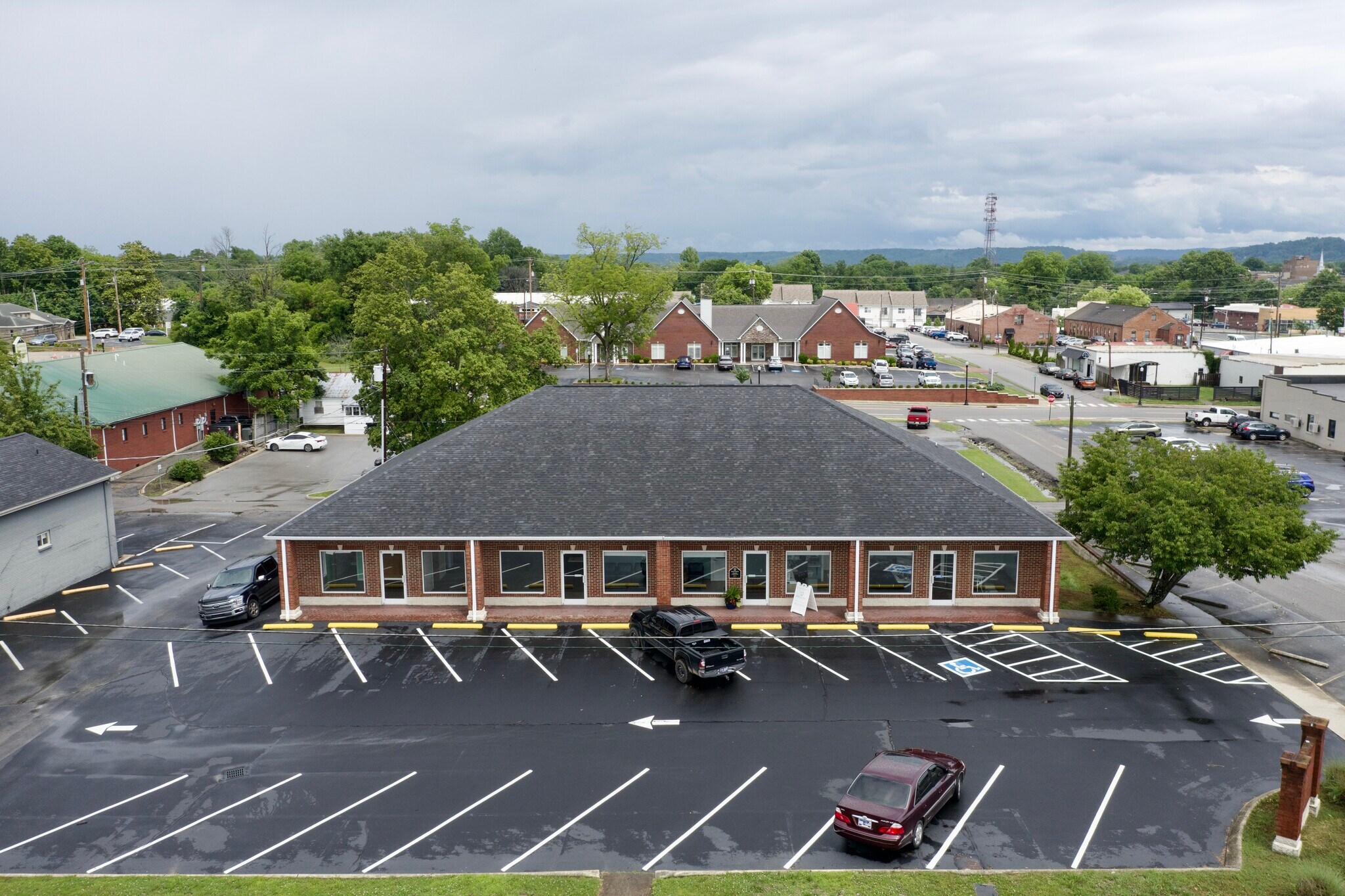 201 N Oak Ave, Cookeville, TN for Rent