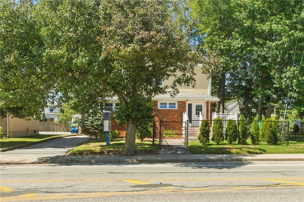 2789 Post Rd, Warwick, RI for Sale