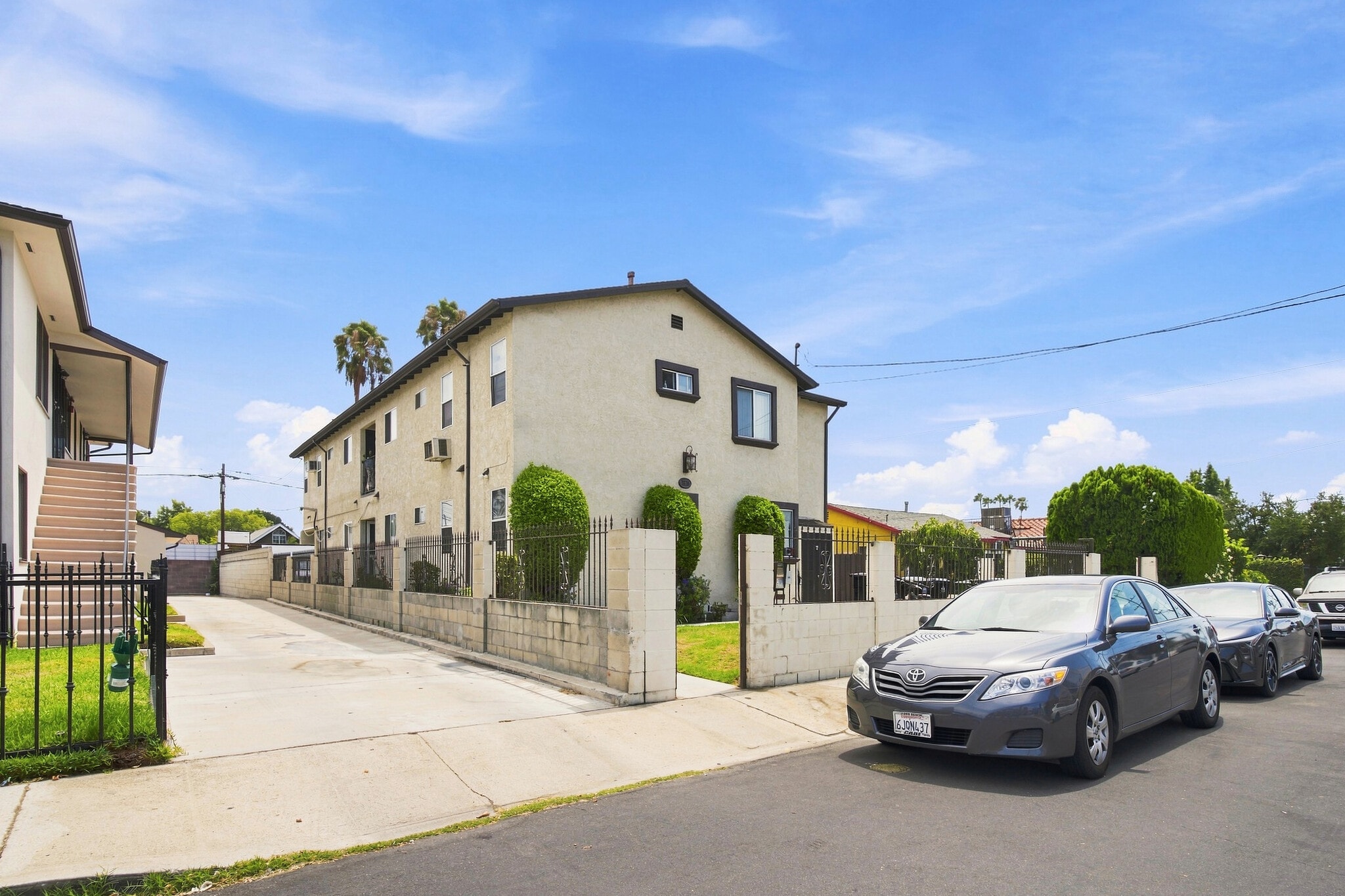 5328 Auckland Ave, North Hollywood, CA for Sale