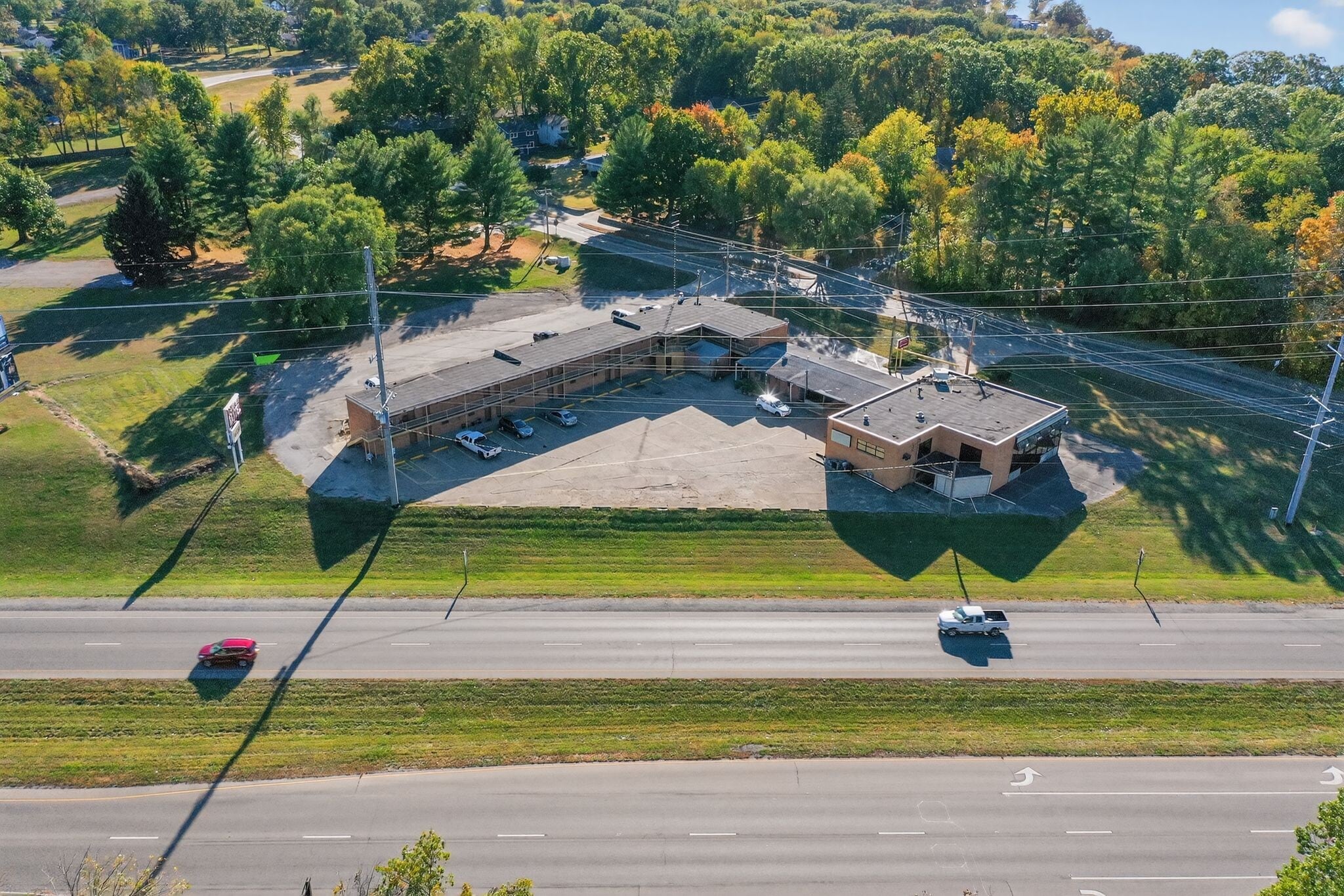 16 S Country Club Rd, Decatur, IL for Sale