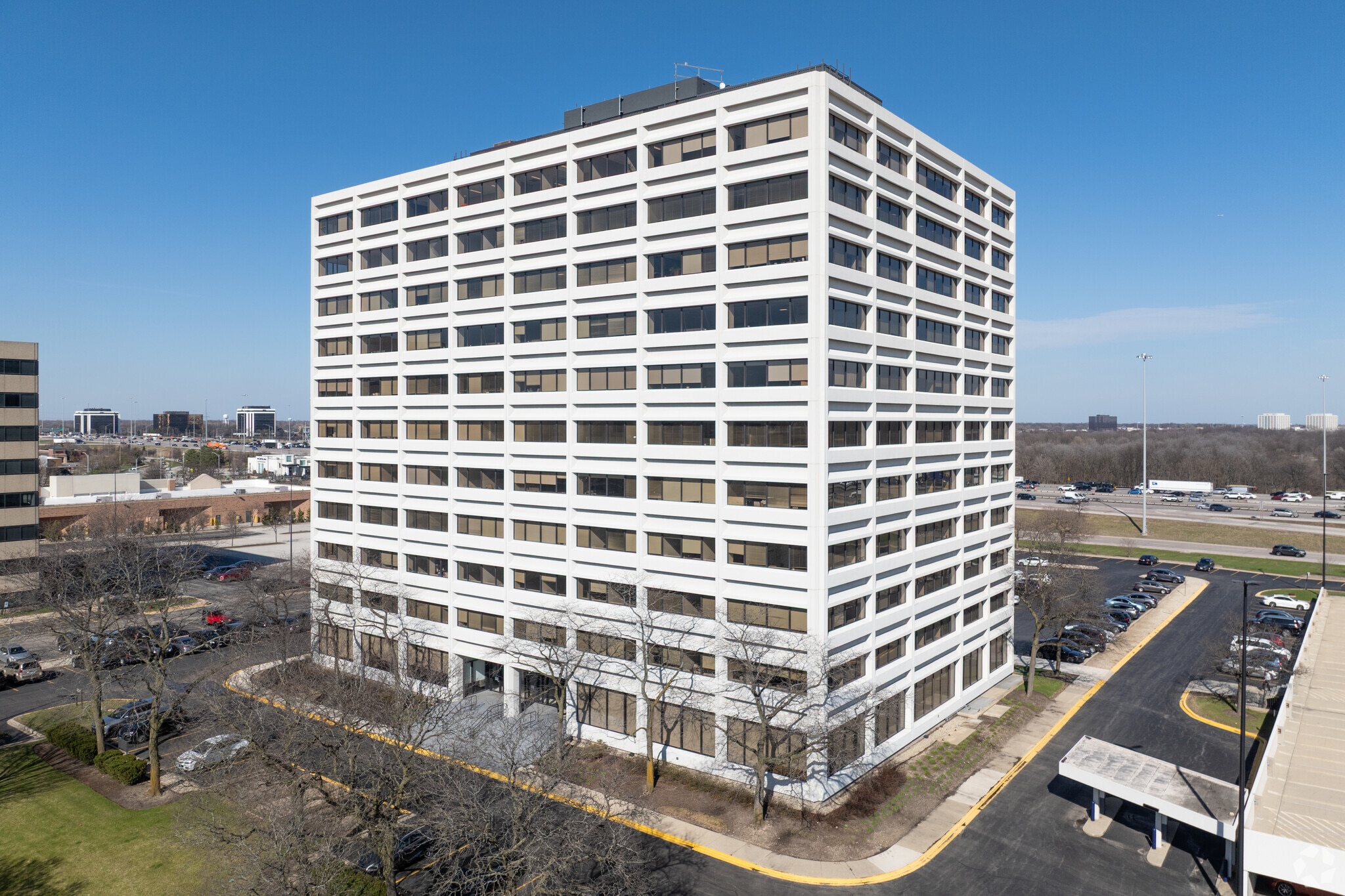 1051 Perimeter Dr, Schaumburg, IL for Rent