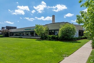 Evanston, IL Flex - 1225-1265 Hartrey Ave