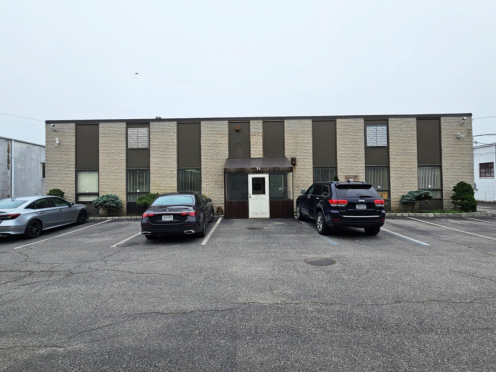 71-73 Cleveland Ave, Bay Shore, NY for Sale