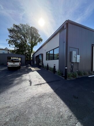 Houston, TX Coworking Space - 1516 N Durham Dr