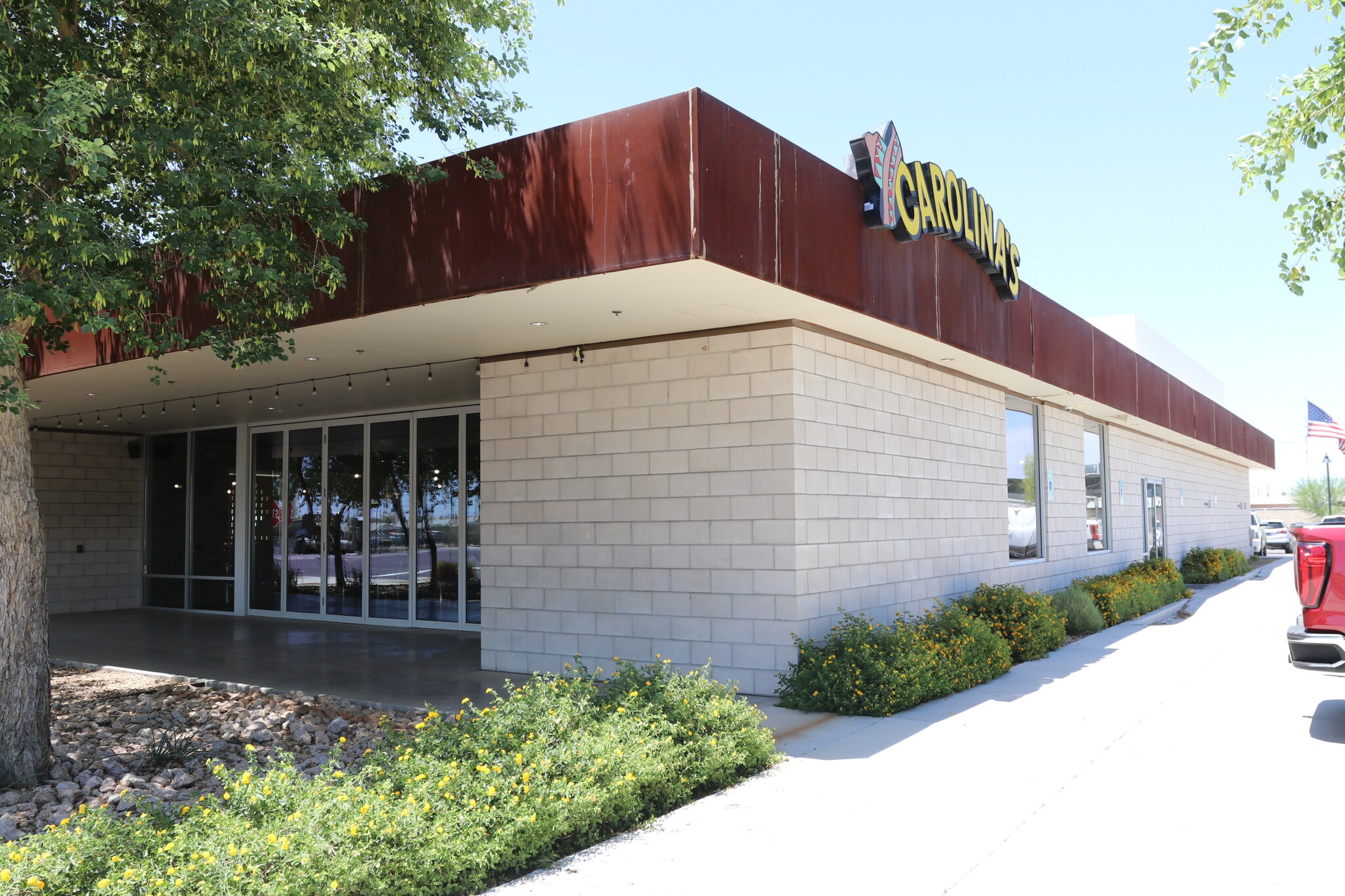 27 N Dysart Rd, Avondale, AZ for Sale