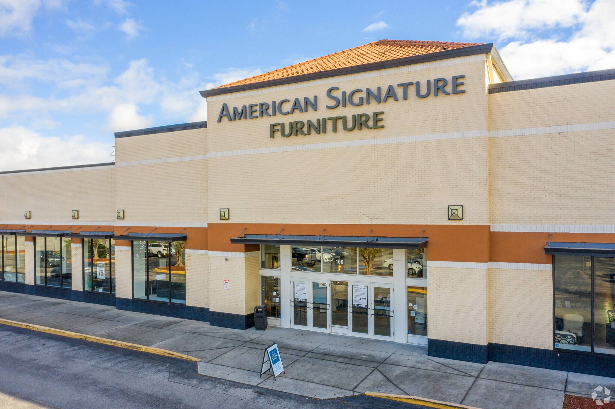 700-730 Sand Lake Rd, Orlando, FL for Sale