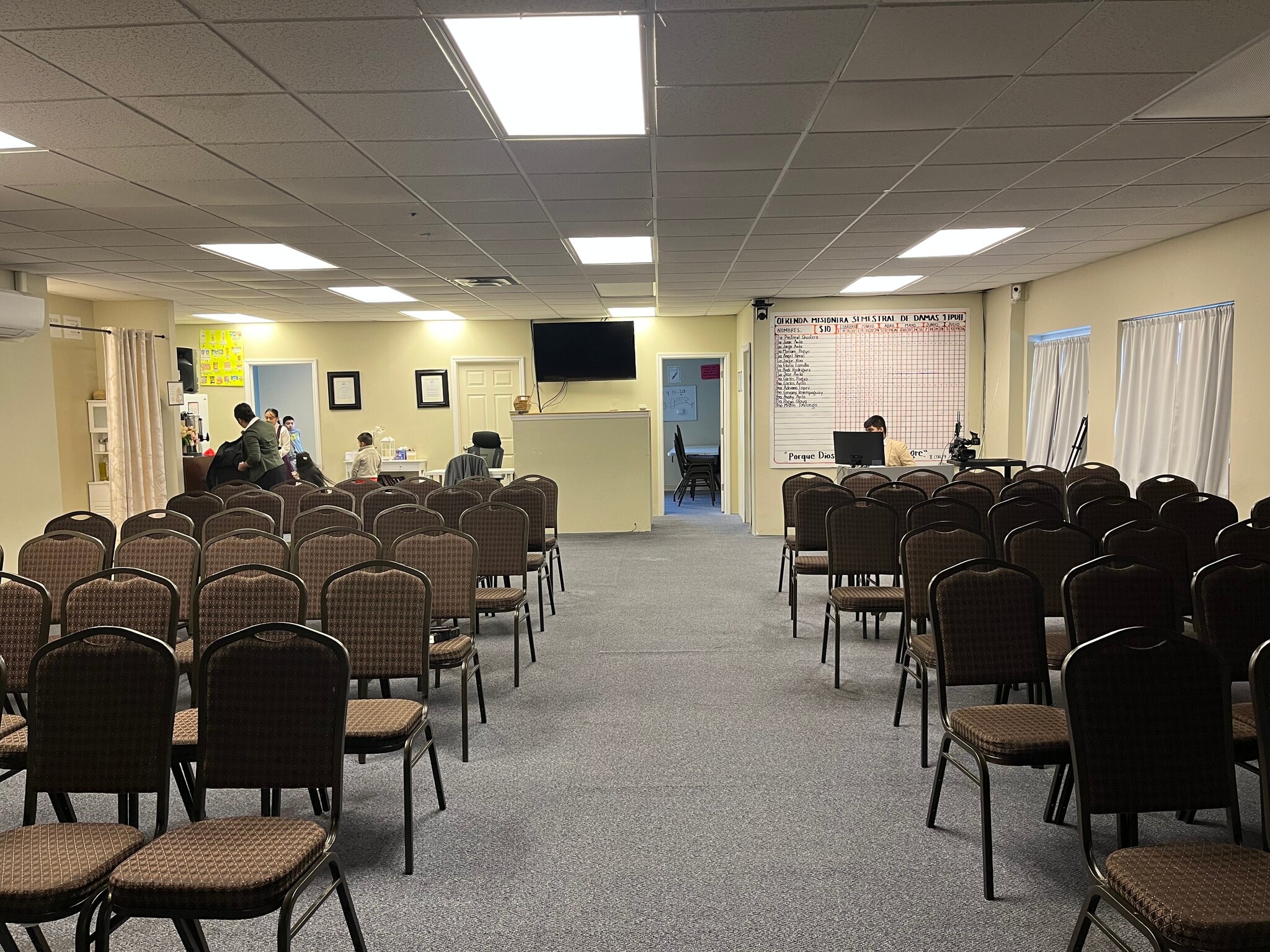 69 Montauk Hwy, Copiague, NY for Rent