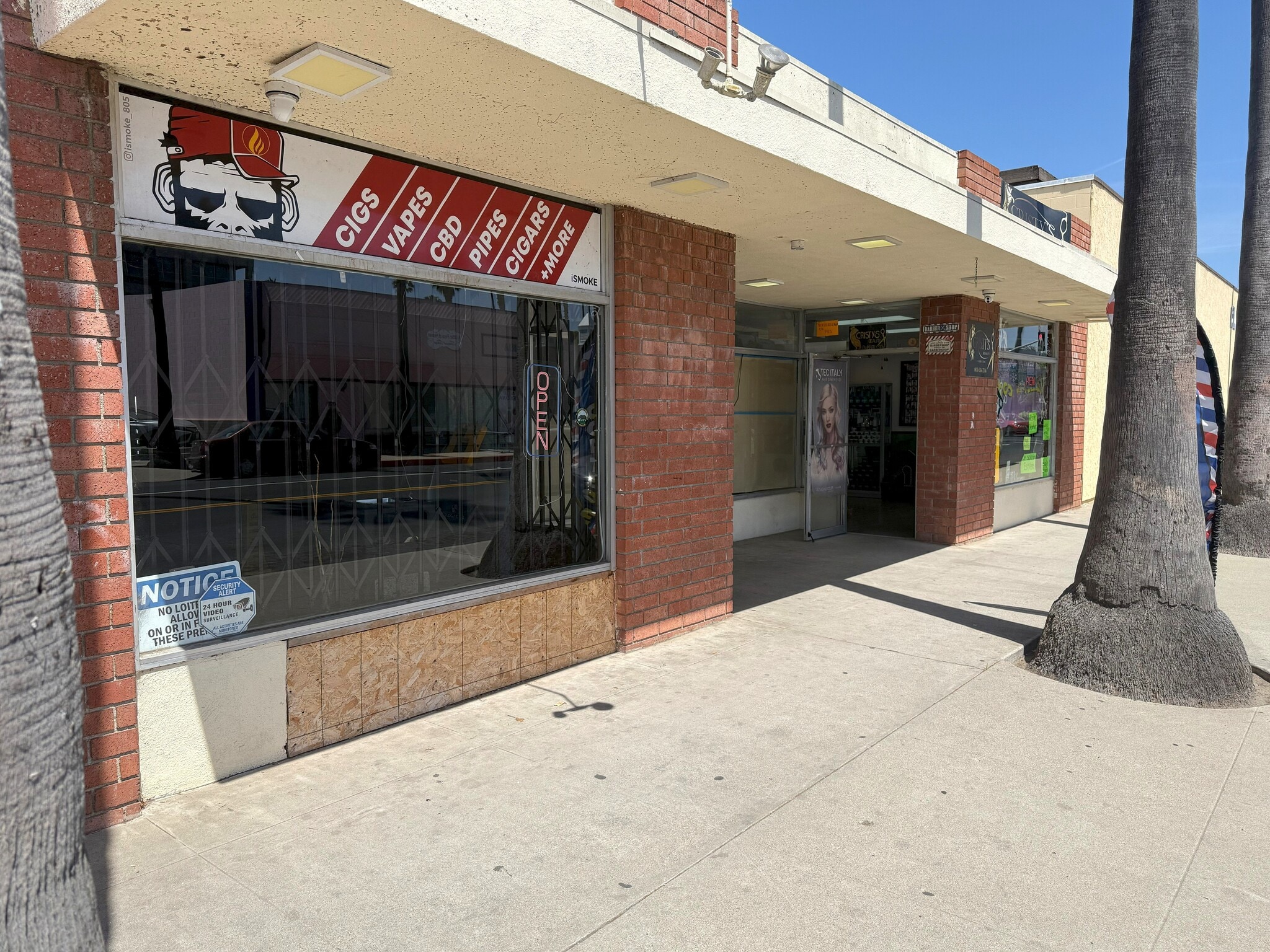 321-325 S C St, Oxnard, CA for Rent