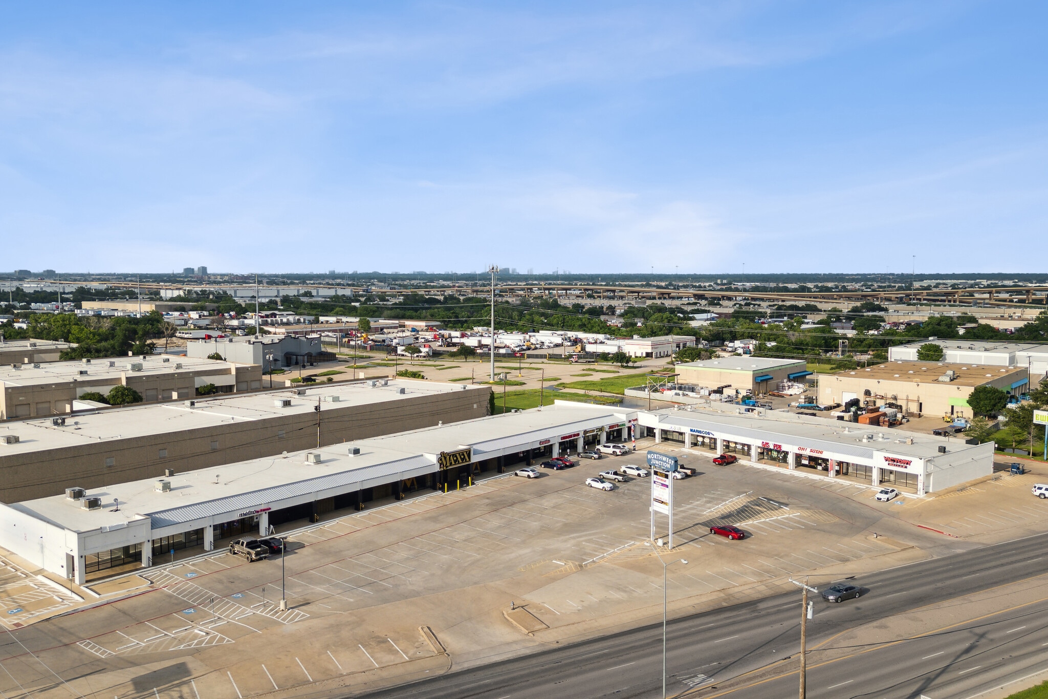 2051-2053 W Northwest Hwy, Dallas, TX for Rent