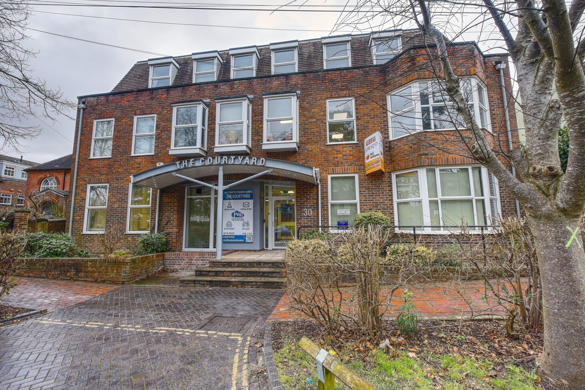 30 Worthing Rd, Horsham, WSX for Rent