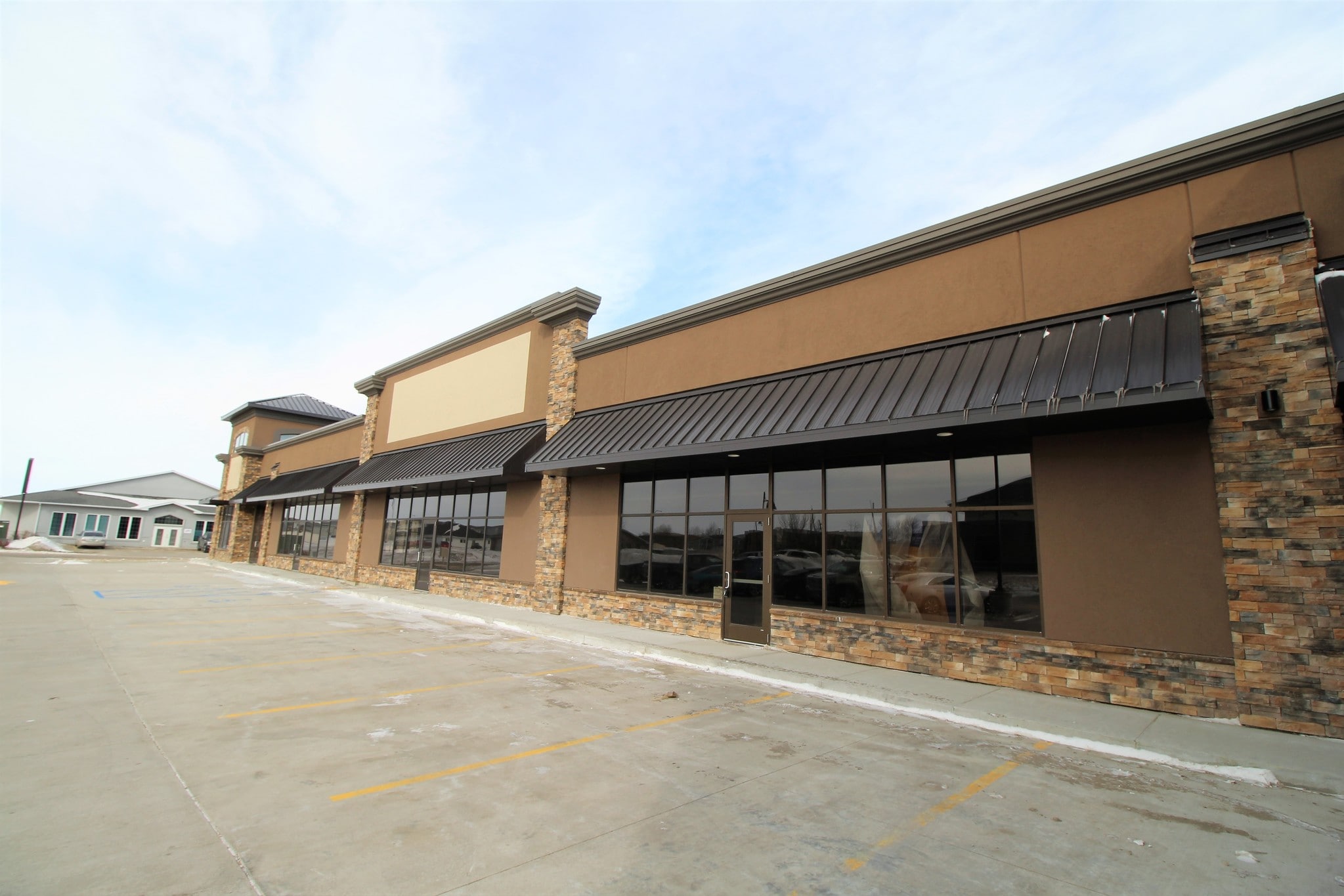 2915 10th St SW, Minot, ND for Rent