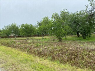 Sinton, TX Commercial Land - Cemetery Road @ 4th