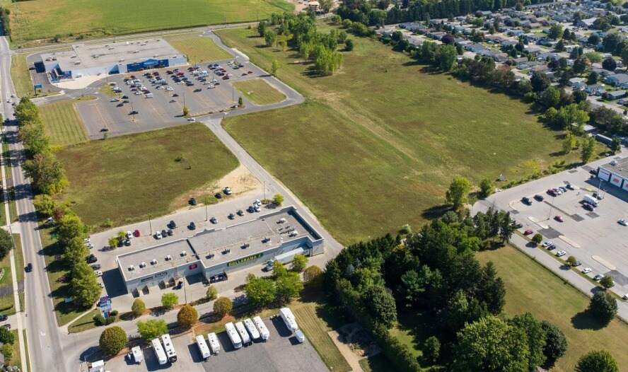 96 Carroll St E, Strathroy, ON for Sale