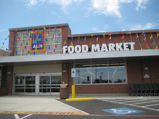 Dallas, TX Retail - 2400-2484 Illinois Ave