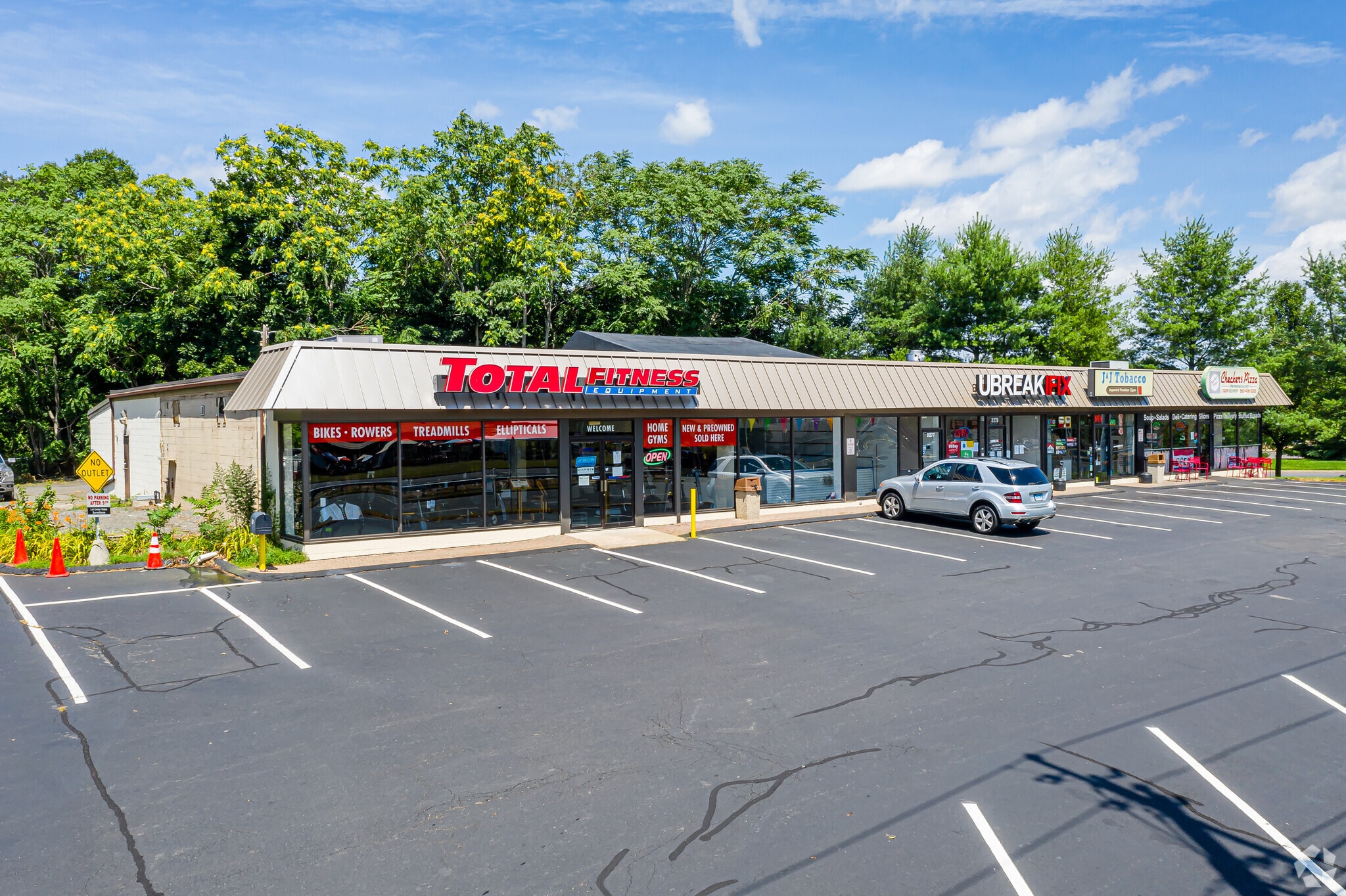 3269-3281 Berlin Tpke, Newington, CT for Rent