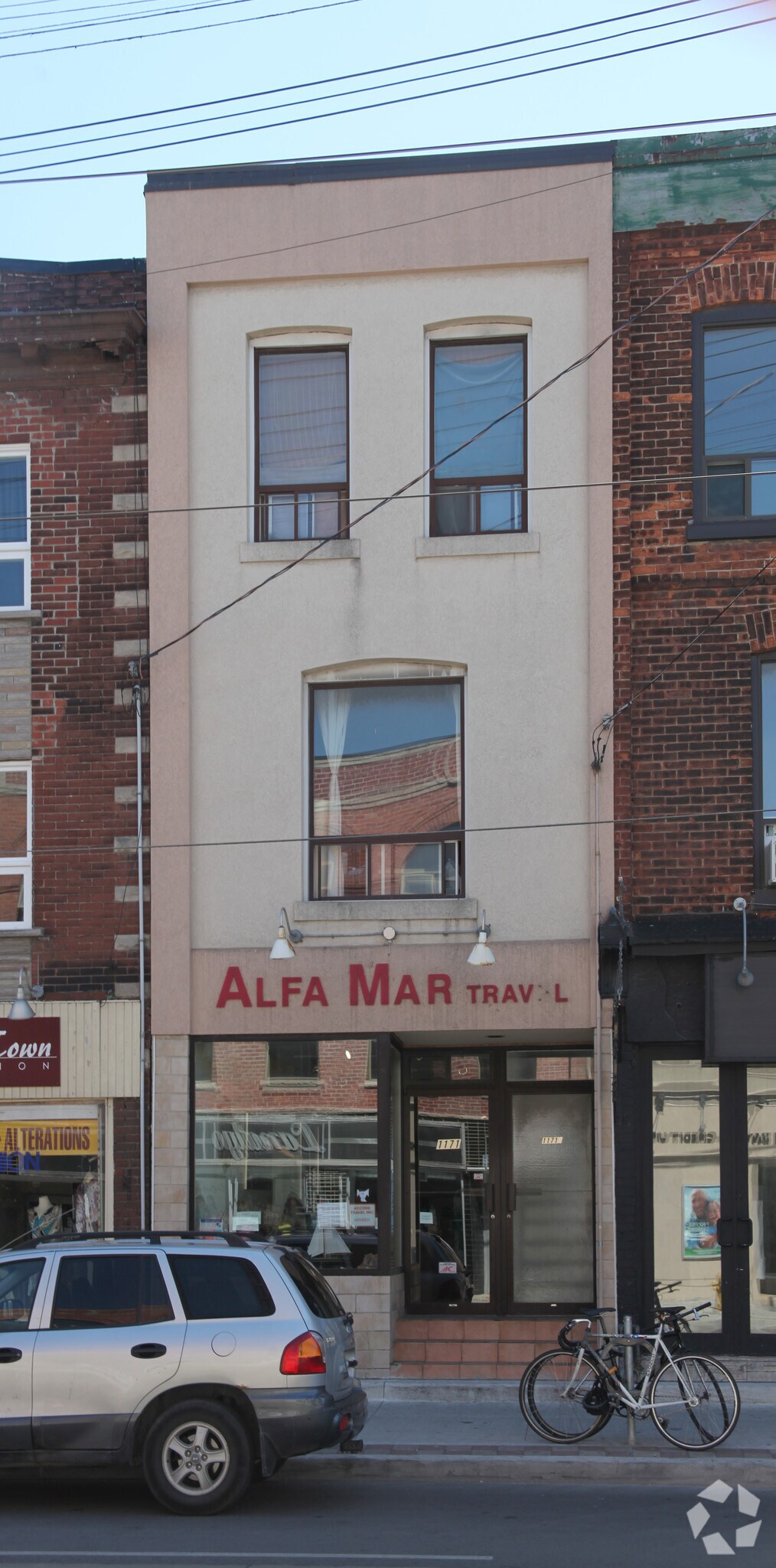 1171 Dundas St W, Toronto, ON for Rent