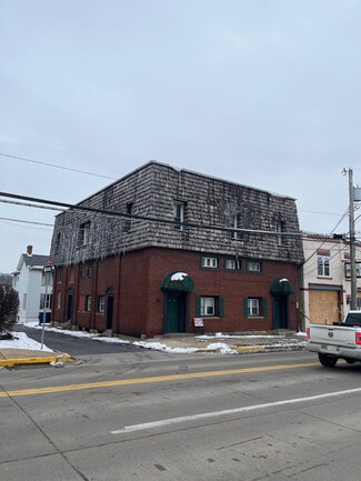 Houston, PA Apartments - 14 E Pike St