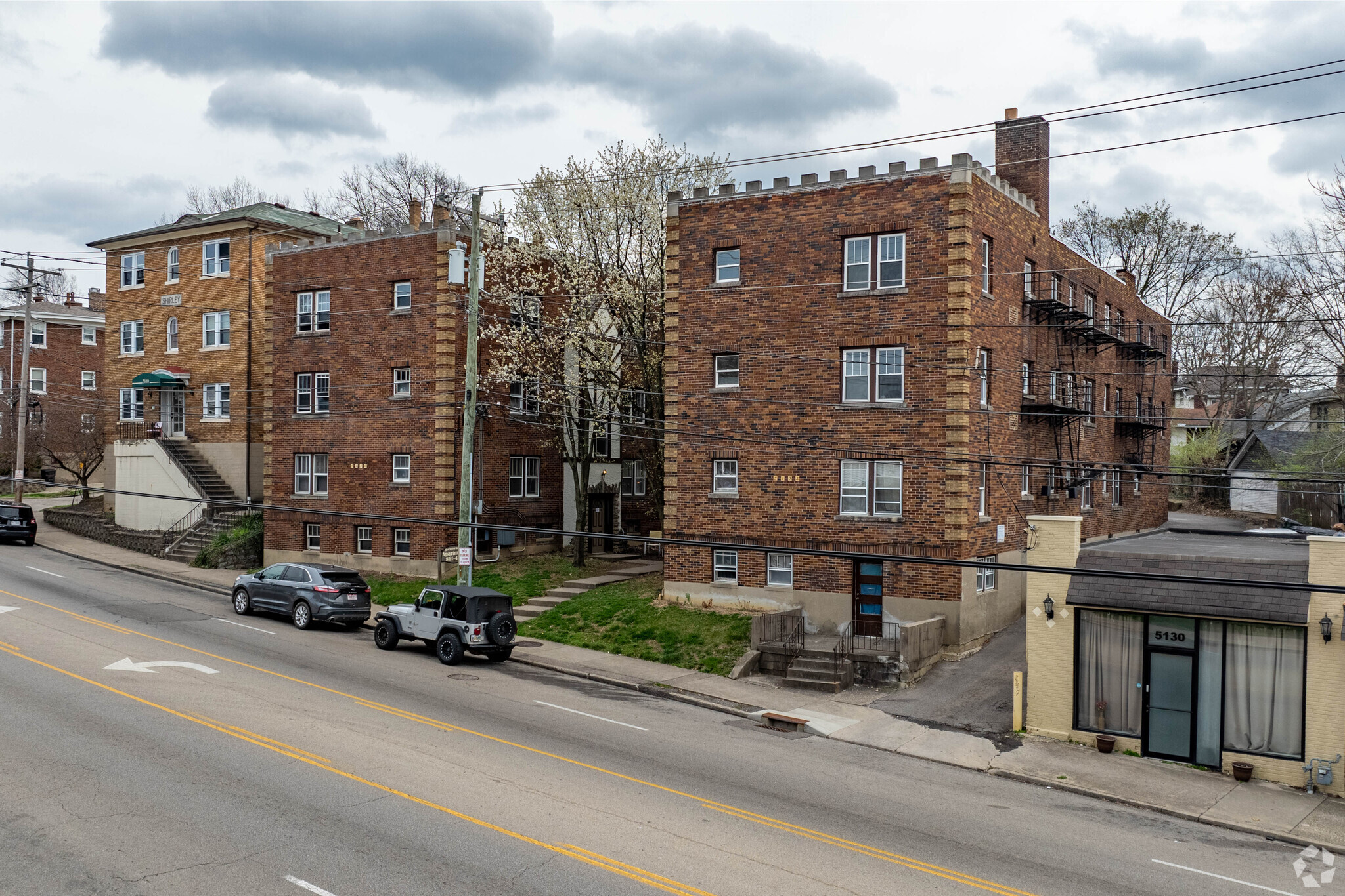 5132-5136 Montgomery Rd, Cincinnati, OH for Sale