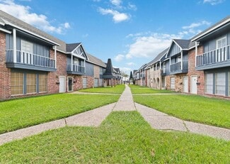 Houston, TX Apartments - 353 Audrey Ln