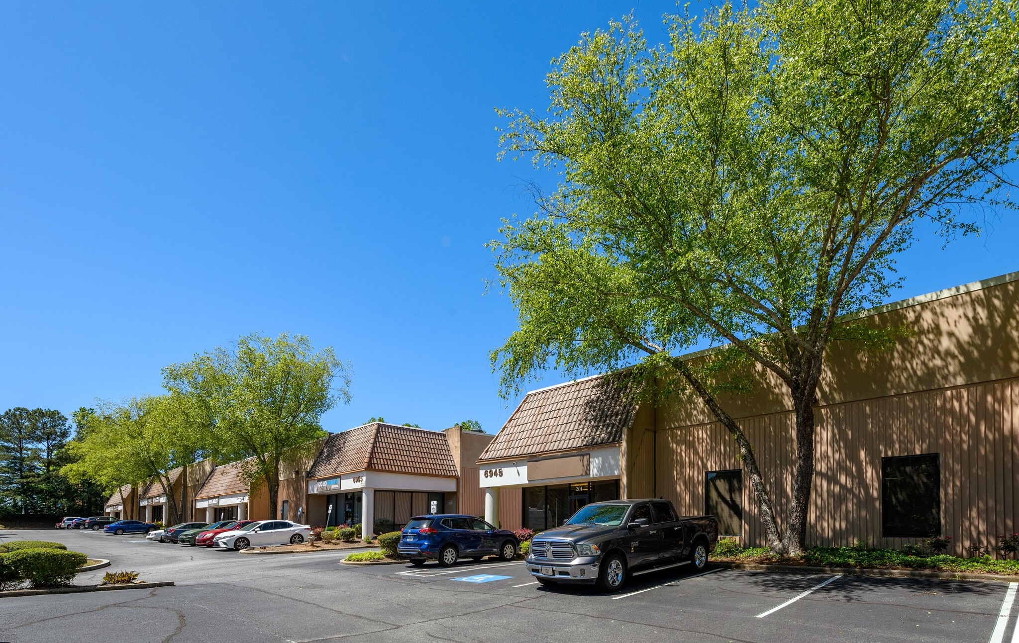 6945 Oak Ridge Pky, Austell, GA for Rent